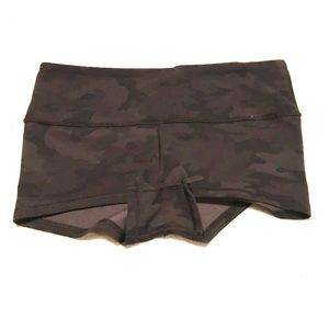 Lululemon shorts sz6 SOLD